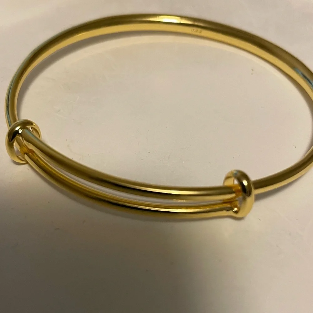 Bangle. Gold plated bracelet, women’s bangle, jewelry, gift ideas - Picture 1 of 2